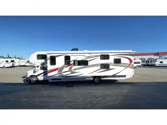 2023 Thor Motor Coach Four Winds 31EV in RVs & Motorhomes in Abbotsford - Image 7