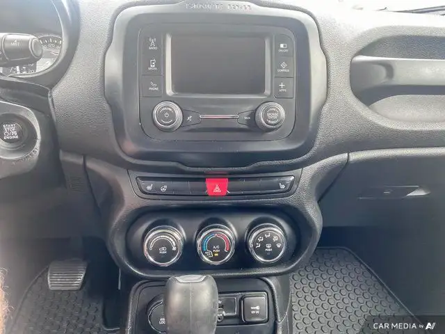 2016 Jeep Renegade North in Cars & Trucks in Saskatoon - Image 24