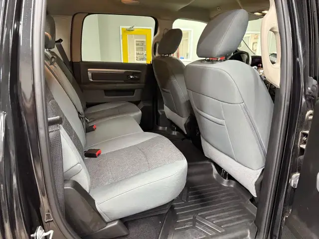 2019 RAM 1500 Classic SLT in Cars & Trucks in Owen Sound - Image 8