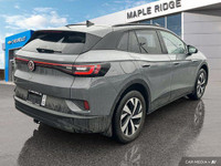 Window Grid And Roof Mount Antenna, Wheels: 8J x 19 Drammen Alloy, Trip Computer, Travel Assist w/as... (image 4)