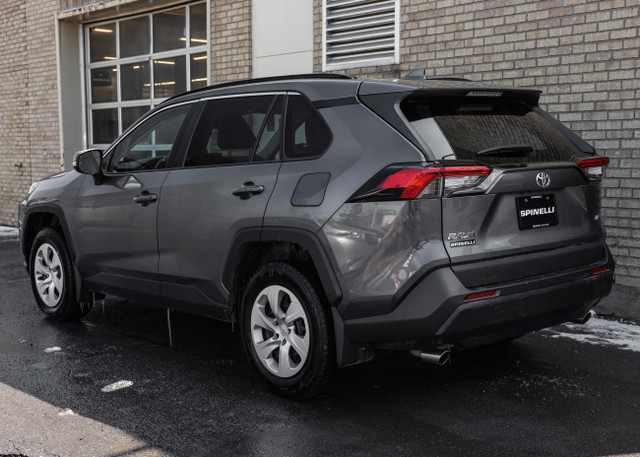 2021 Toyota RAV4 LE 1 PROPRIO JAMAIS ACCIDENTE in Cars & Trucks in City of Montréal - Image 3