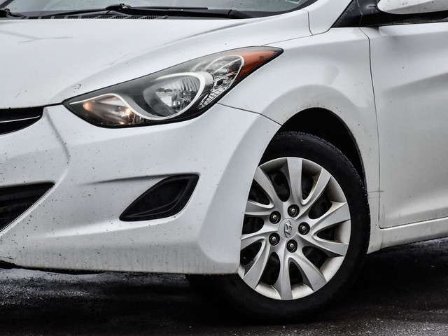 2011 Hyundai Elantra GL AS: IS in Cars & Trucks in Oakville / Halton Region - Image 2