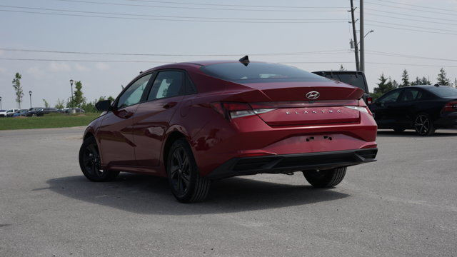 2021 Hyundai Elantra Preferred | Heated Steering Wheel in Cars & Trucks in Guelph - Image 4