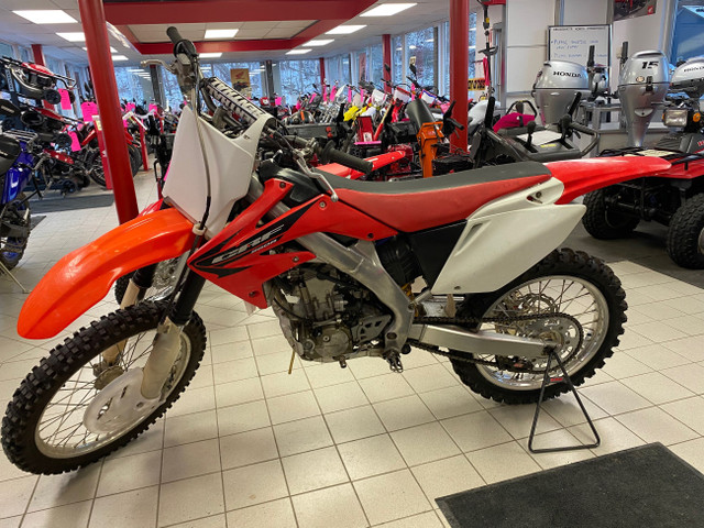 2005 HONDA MC CRF250R in Other in Bridgewater - Image 4