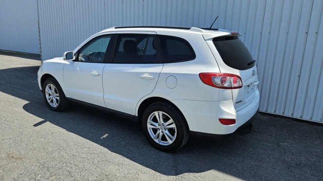 2011 Hyundai Santa Fe GL Sport in Cars & Trucks in Longueuil / South Shore - Image 4