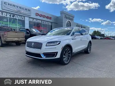 This Lincoln Nautilus boasts a Twin Turbo Premium Unleaded V-6 2.7 L/164 engine powering this Automa...