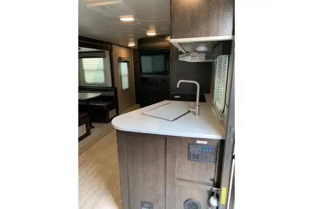 2020 CRUISER RV SHADOW CRUISER 263 RLS (FINANCING AVAILABLE) in Travel Trailers & Campers in Saskatoon - Image 10
