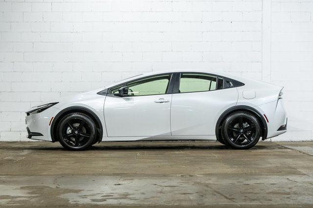 2024 Toyota Prius Prime SE Hybride | Assit. Conduite | Sièges in Cars & Trucks in City of Montréal - Image 4