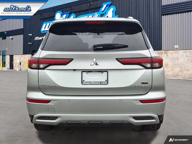 2024 Mitsubishi Outlander Plug-In Hybrid LE PHEV AWD | 7 Pass in Cars & Trucks in Guelph - Image 5