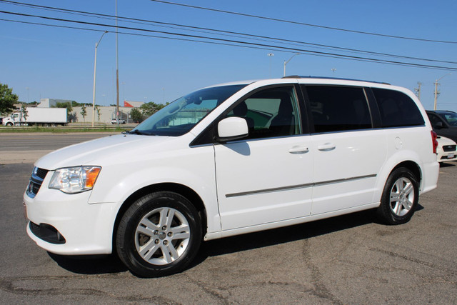 2016 Dodge Grand Caravan in Cars & Trucks in Oakville / Halton Region - Image 3