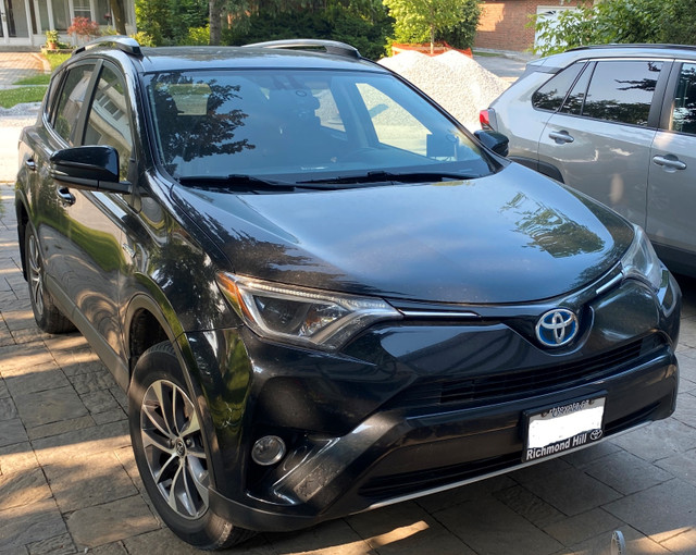 2016 Toyota RAV 4 XLE in Cars & Trucks in Oakville / Halton Region