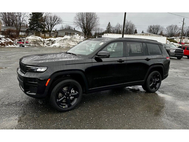  2024 Jeep Grand Cherokee L Altitude 6 passagers loc 194$/sem 36 in Cars & Trucks in Thetford Mines