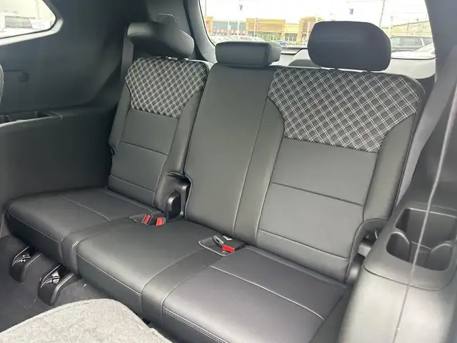 2025 GMC Acadia Denali Denali Demo in Cars & Trucks in Oakville / Halton Region - Image 20
