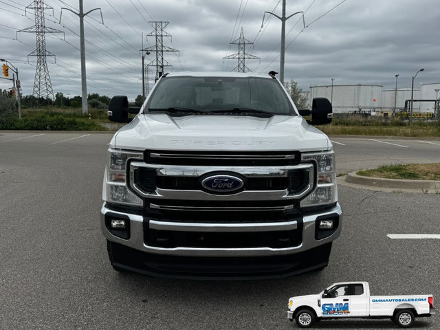 2021 Ford F-350 XLT Crew Cab Flat Bed 4WD in Cars & Trucks in City of Toronto - Image 2