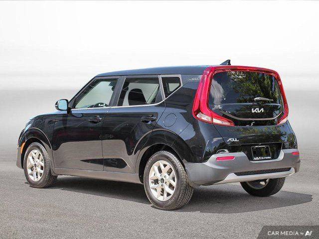 2022 Kia Soul Ex | Factory Warranty Left | Cpo | Heated Seats in Cars & Trucks in Hamilton - Image 3