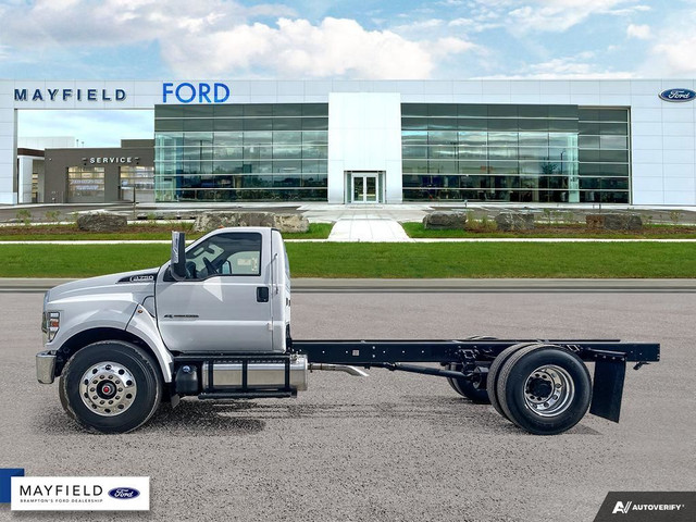 2025 Ford F750 Chassis Truck 120" CAB TO AXLE - 33,000 GVWR in Cars & Trucks in Mississauga / Peel Region - Image 3