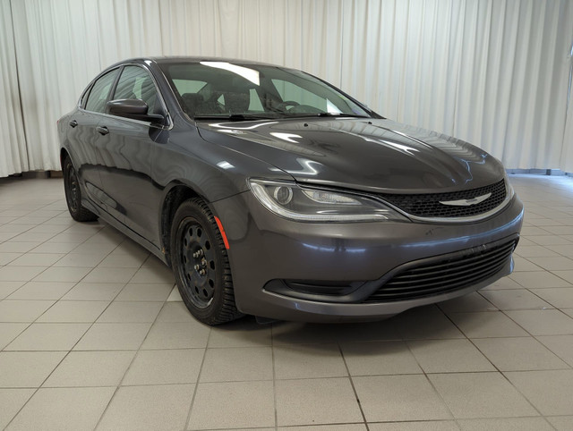2015 Chrysler 200 LX in Cars & Trucks in Dartmouth - Image 2