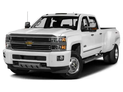 $677 bi-weekly for 72 months @ 8.49% OACLuxury meets heavy-duty muscle in this 2018 Chevrolet Silver...