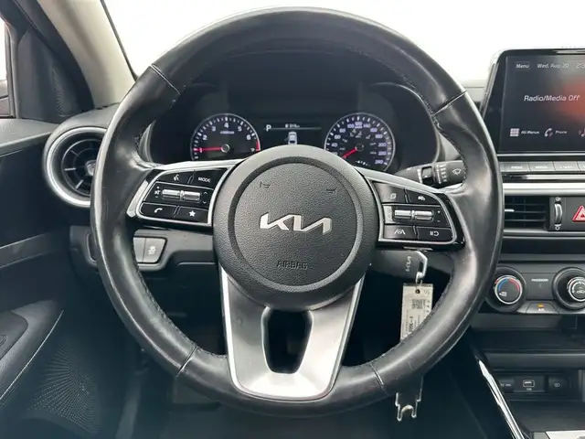 2022 Kia Forte EX IVT in Cars & Trucks in Calgary - Image 17