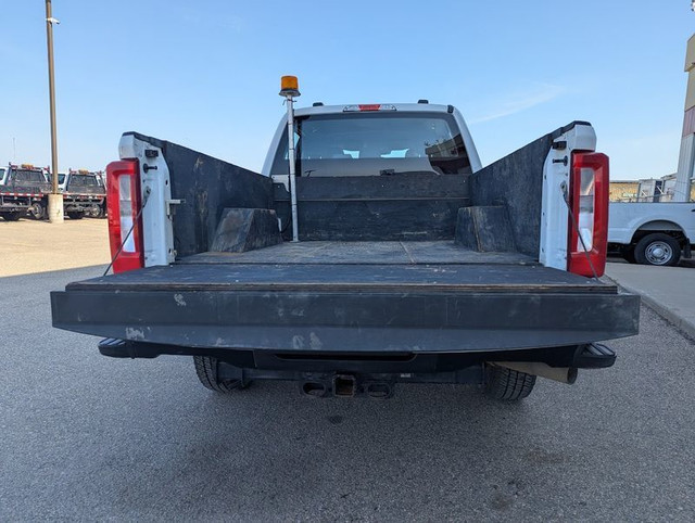 2024 Ford Super Duty F-350 SRW XL 4WD Crew Cab 6.75' Box, Backup in Cars & Trucks in Saskatoon - Image 4
