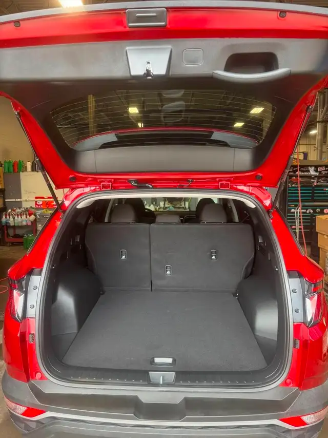 2024 Hyundai Tucson Preferred All-Wheel Drive Confidence. Tech Y in Cars & Trucks in Ottawa - Image 28