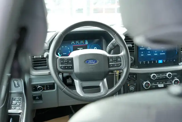2024 Ford F-150 XLT | No Accidents | 400 HP EcoBoost | V6 Engine in Cars & Trucks in Calgary - Image 19