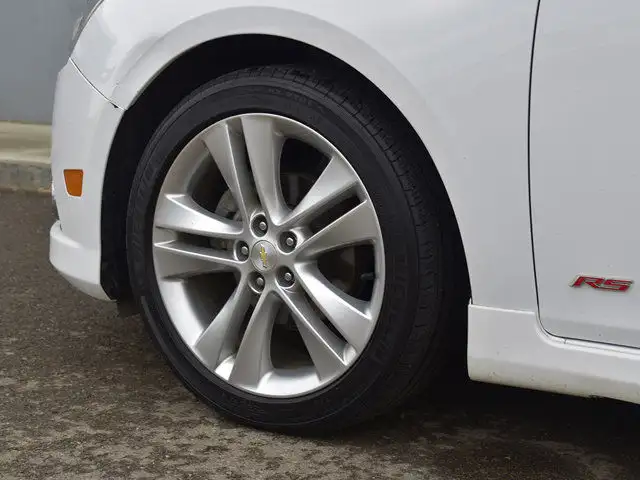 2014 Chevrolet Cruze LTZ in Cars & Trucks in Red Deer - Image 9