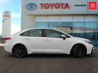 FEATURES OF THE Corolla SE UPGRADE CVT »» Sporty exterior styling with unique accents »» 2.0-litre e... (image 3)