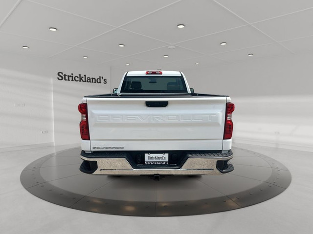 2022 CHEVROLET SILVERADO 1500 REG CAB 4X2 LONG BOX in Cars & Trucks in Stratford - Image 4