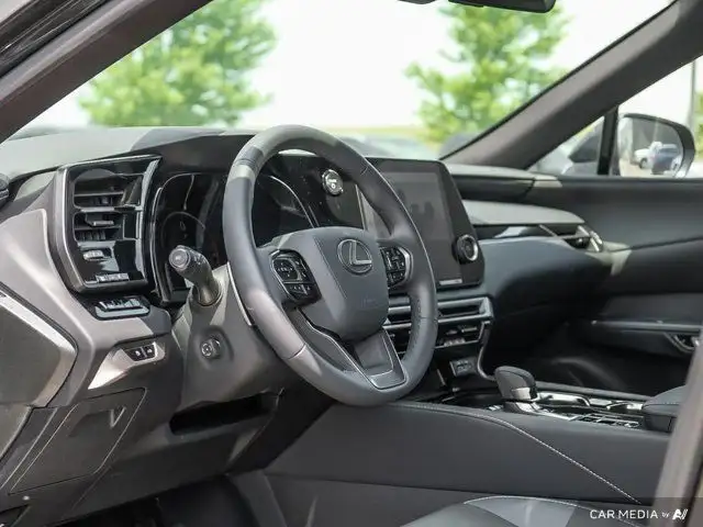 2025 Lexus RX RX 350h in Cars & Trucks in Mississauga / Peel Region - Image 15