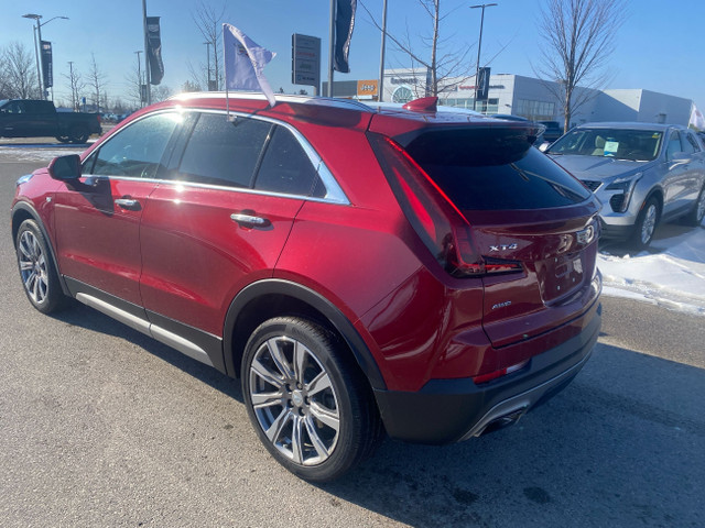 2019 Cadillac XT4 in Cars & Trucks in London - Image 4