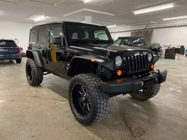 2012 Jeep WRANGLER UNLIMITED Sahara in Cars & Trucks in Calgary - Image 3