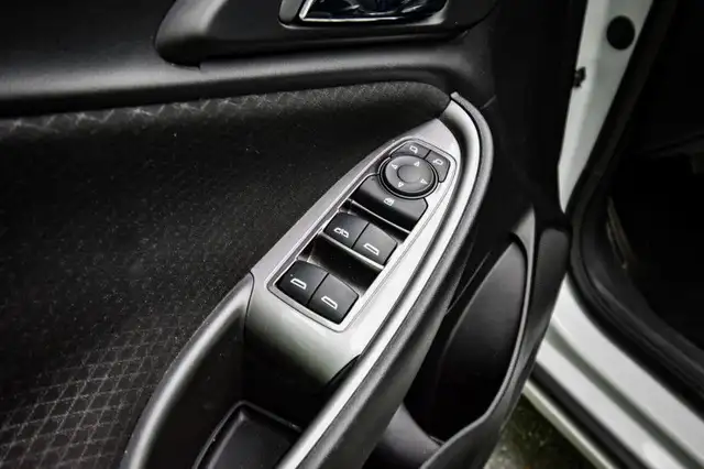 2023 Chevrolet Malibu LT • HEATED SEATS • SIRIUSXM • CP/AA in Cars & Trucks in Cornwall - Image 11