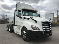 2018 Freightliner T12664ST