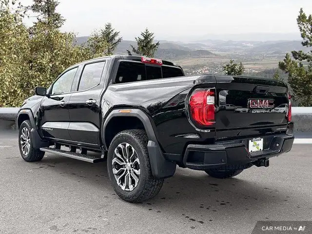 2025 GMC Canyon Denali in Cars & Trucks in Cowichan Valley / Duncan - Image 5
