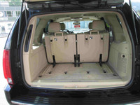2011 Cadillac Escalade AWD with 234,285km! Equipped with remote keyless entry, power windows, power... (image 5)