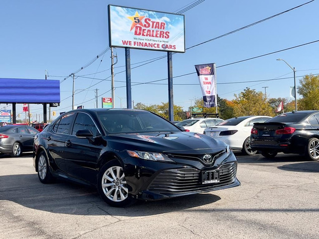  2018 Toyota Camry PWR SEAT HEATD SEATS MINT! WE FINANCE ALL CRE in Cars & Trucks in London