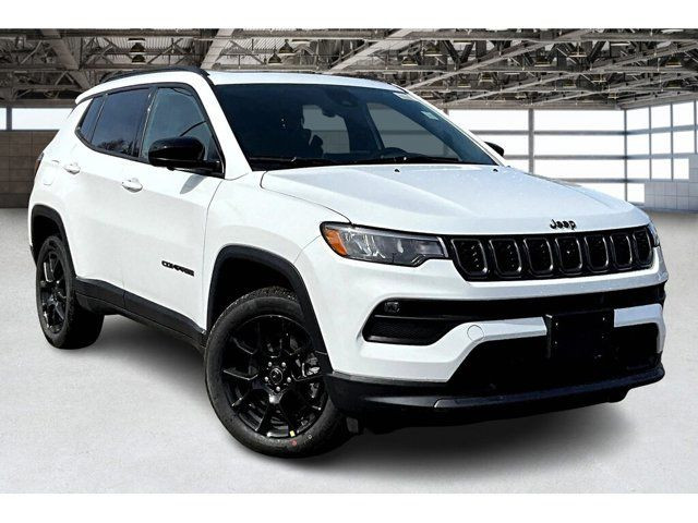 2025 Jeep Compass Latitude Lux in Cars & Trucks in Mississauga / Peel Region - Image 2