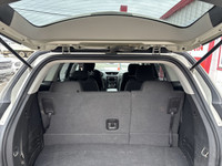 LT | 7 PASSENGER | AWD | 3.6L | HEATED SEATS | NAVIGATION This 2016 Chevrolet Traverse LT is a midsi... (image 5)