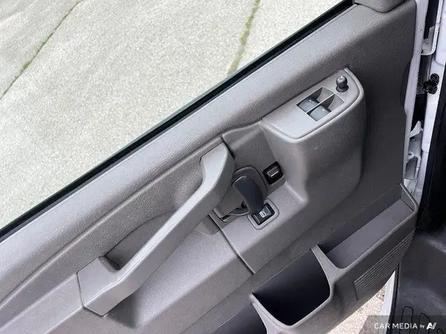 2022 GMC Savana Cargo Van CARGO | 6.6L V8 | A/C | Cruise | Park in Cars & Trucks in Guelph - Image 21