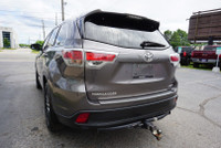 SAFETY INCLUDED 8 PASSENGERS 8 PASSENGER GREAT CONDITIONS Very Clean AWD Toyota Highlander LE V6 3.5... (image 4)