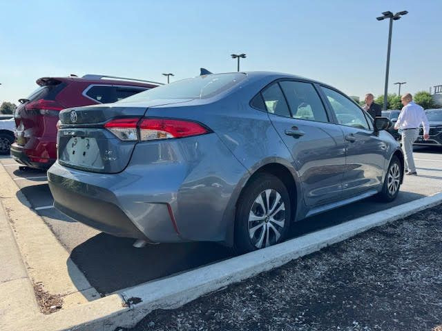 2025 Toyota Corolla Hybrid LE | Apple CarPlay | Adaptive Cruise in Cars & Trucks in Tricities/Pitt/Maple - Image 2
