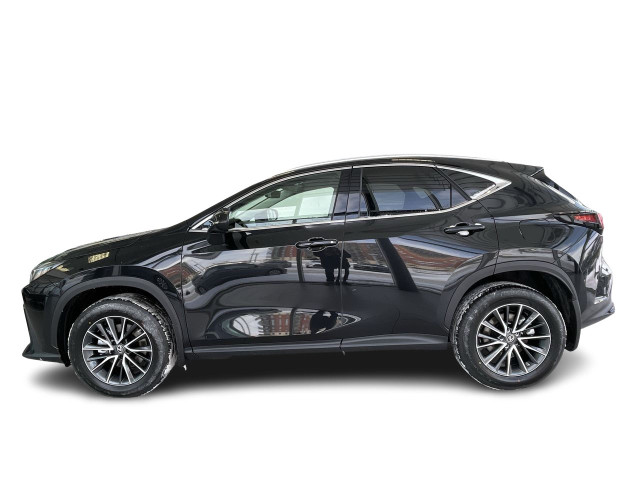 2023 Lexus NX NX 250 / Camera / Bluetooth / Cuir Bien Équipé / I in Cars & Trucks in Laval / North Shore - Image 3