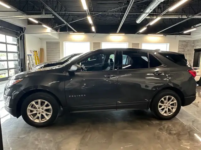 Chevrolet Equinox AWD 4dr LS w-1LS 2018 in Cars & Trucks in City of Montréal - Image 4