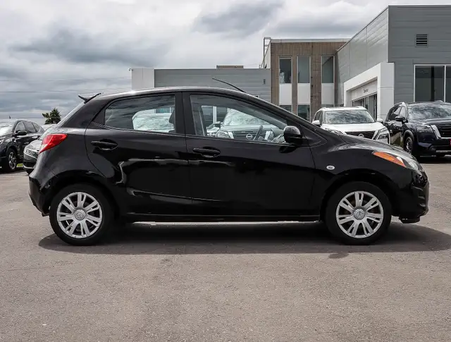 2012 Mazda Mazda2 GX in Cars & Trucks in Oakville / Halton Region - Image 4