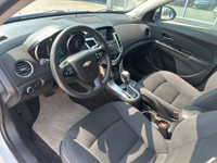 The 2015 Chevrolet Cruze 1LT offers a balanced driving experience that prioritizes comfort and effic... (image 5)