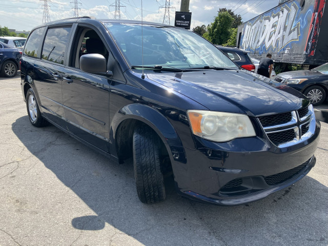 2011 Dodge Grand Caravan SXT * STOW N GO * in Cars & Trucks in Laval / North Shore - Image 3