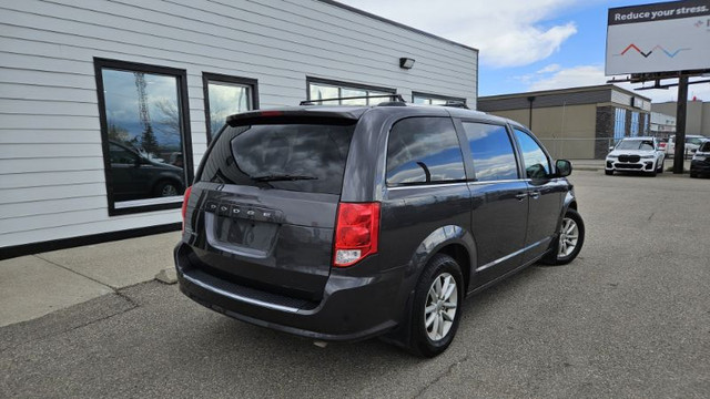 2018 Dodge Grand Caravan SXT Premium Plus in Cars & Trucks in Calgary - Image 2