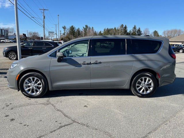 2023 Chrysler Pacifica Touring-L AWD / cuir / démarreur a distan in Cars & Trucks in Thetford Mines - Image 2