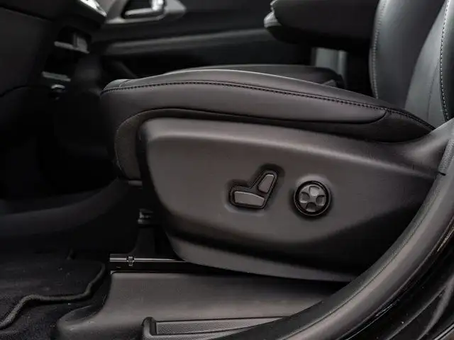 2025 Chrysler Grand Caravan SXT in Cars & Trucks in Barrie - Image 19